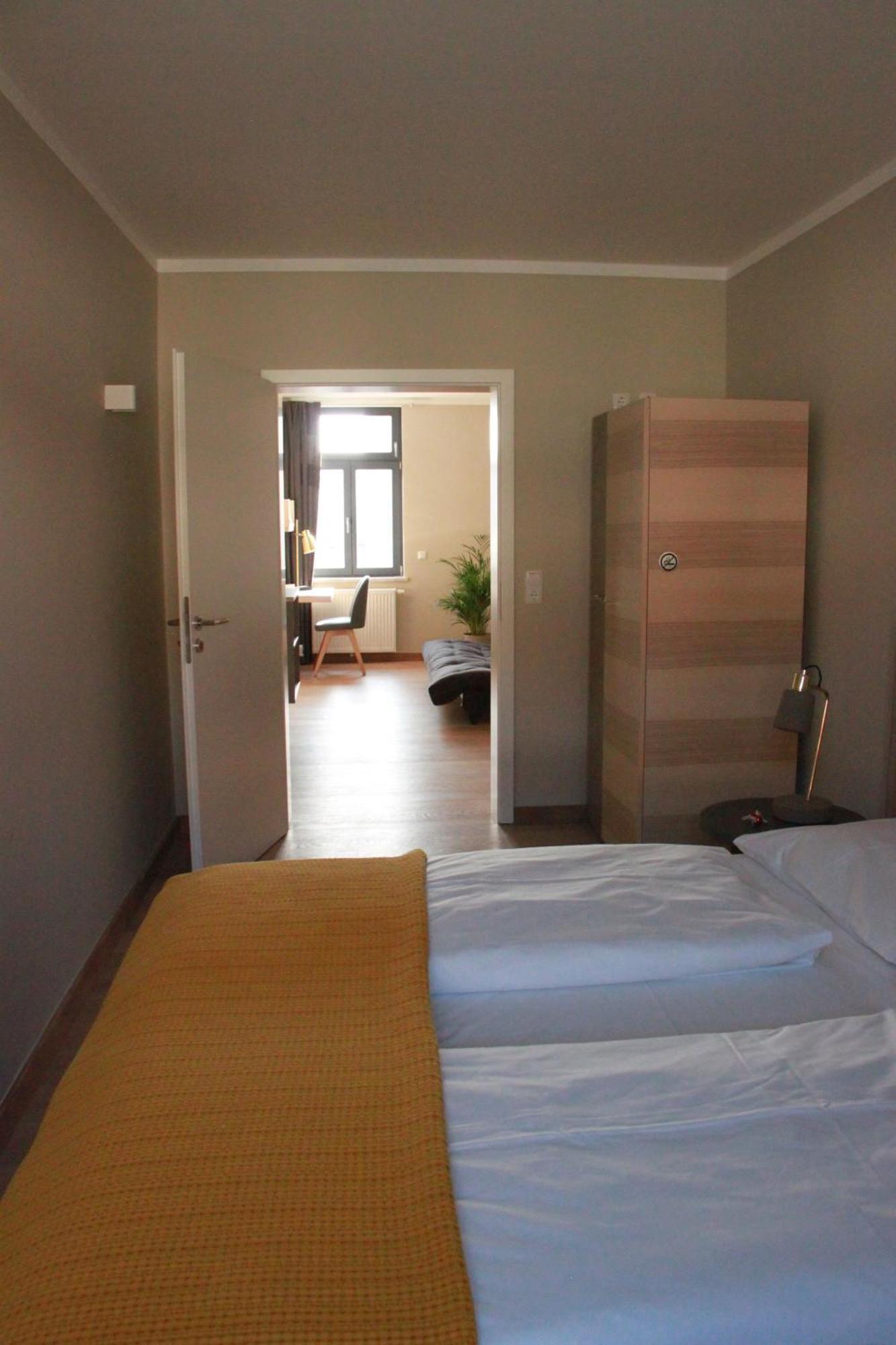 Hotel Stadthaus Эрланген Экстерьер фото